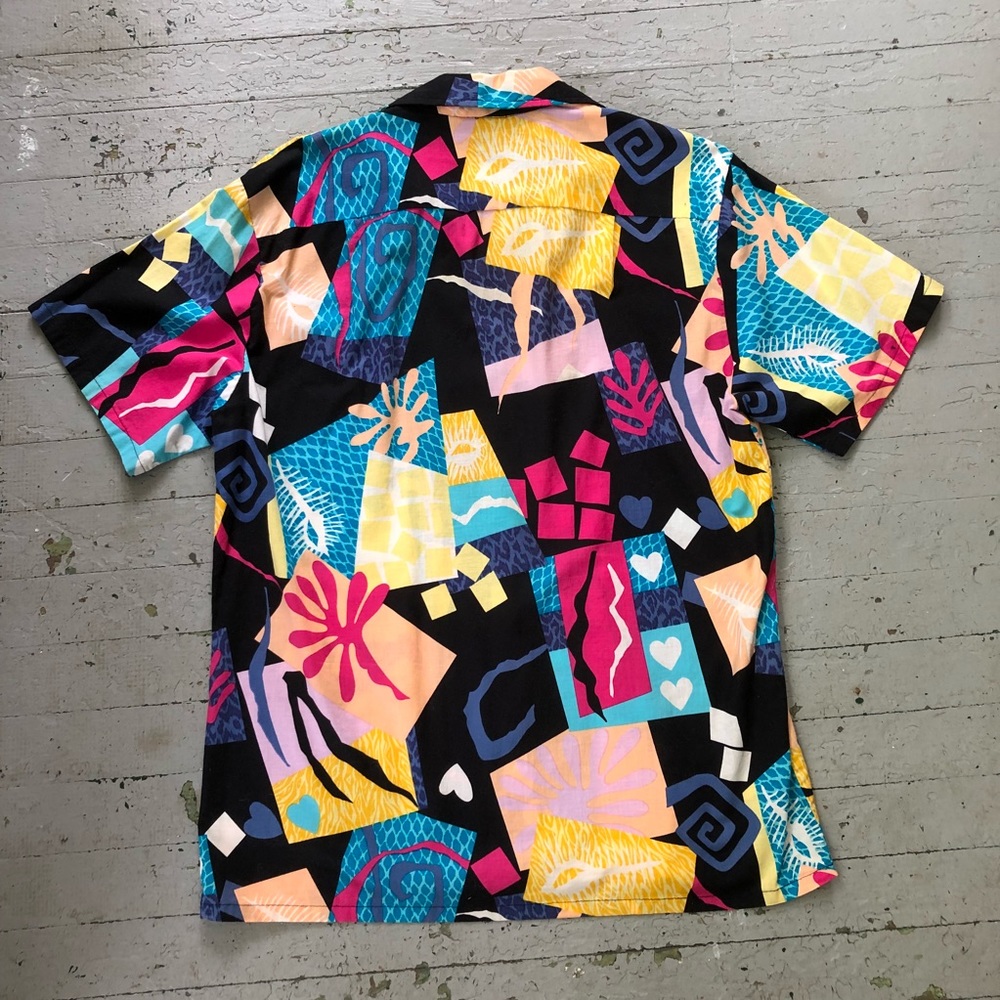 SOLD Vintage 80’s New Wave Hawaiian Shirt - Picture 4 of 4
